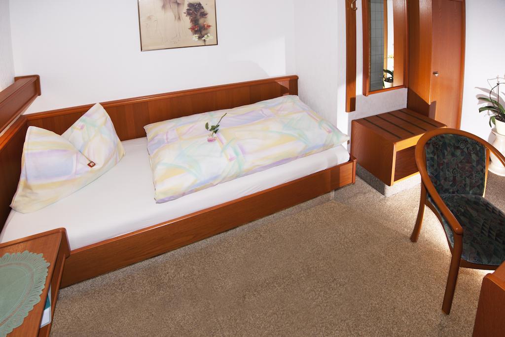 Pension Cafe Suzette Gotha Chambre photo