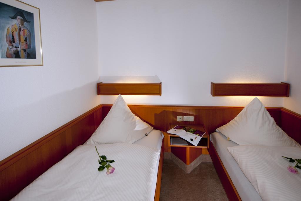 Pension Cafe Suzette Gotha Chambre photo