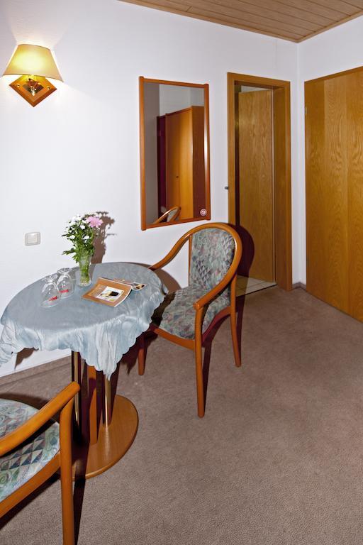 Pension Cafe Suzette Gotha Chambre photo